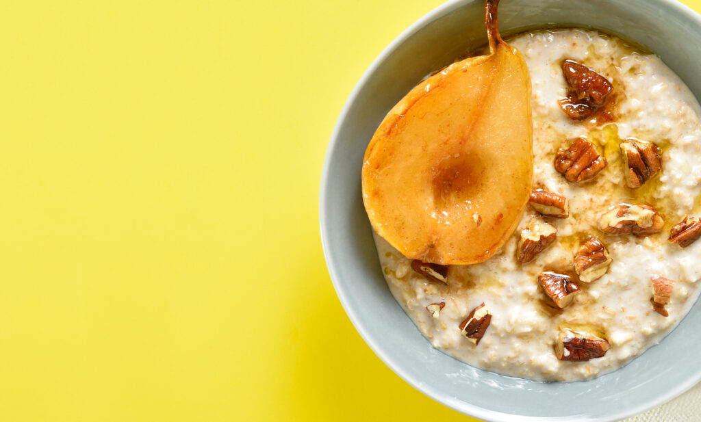 Baked apple & cinnamon porridge