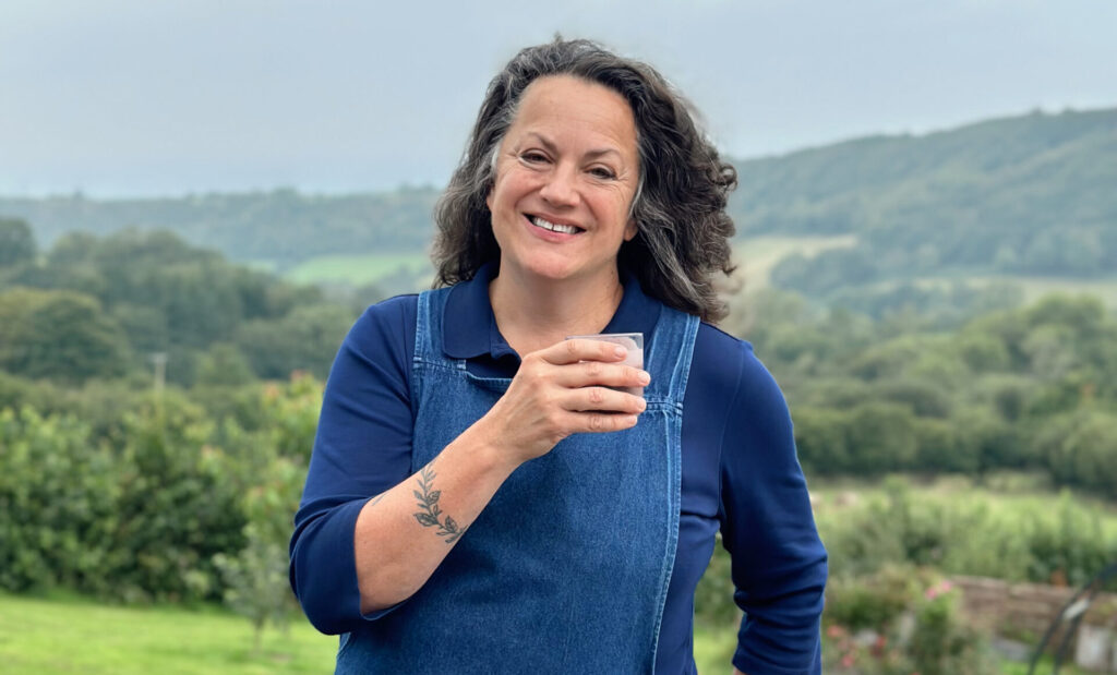 Synbiotics explained: why your gut bugs need dinner and a show