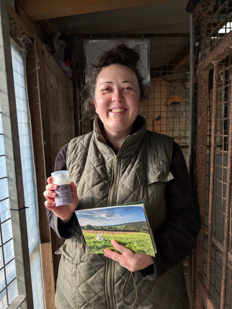 Our Random Acts of Kindness Campaign - Alpet Poundies Rescue | Chuckling Goat