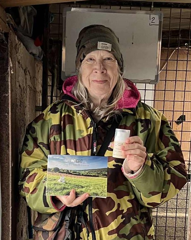 Our Random Acts of Kindness Campaign - Alpet Poundies Rescue | Chuckling Goat